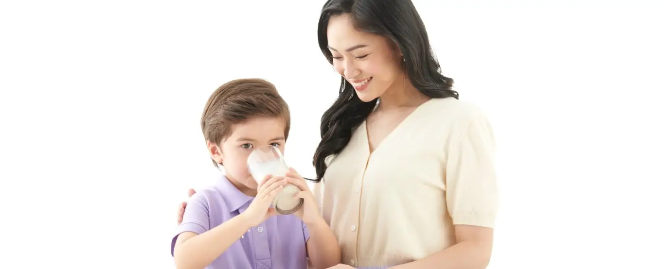 Tìm hiểu trẻ nên uống sữa khi nào để tăng chiều cao